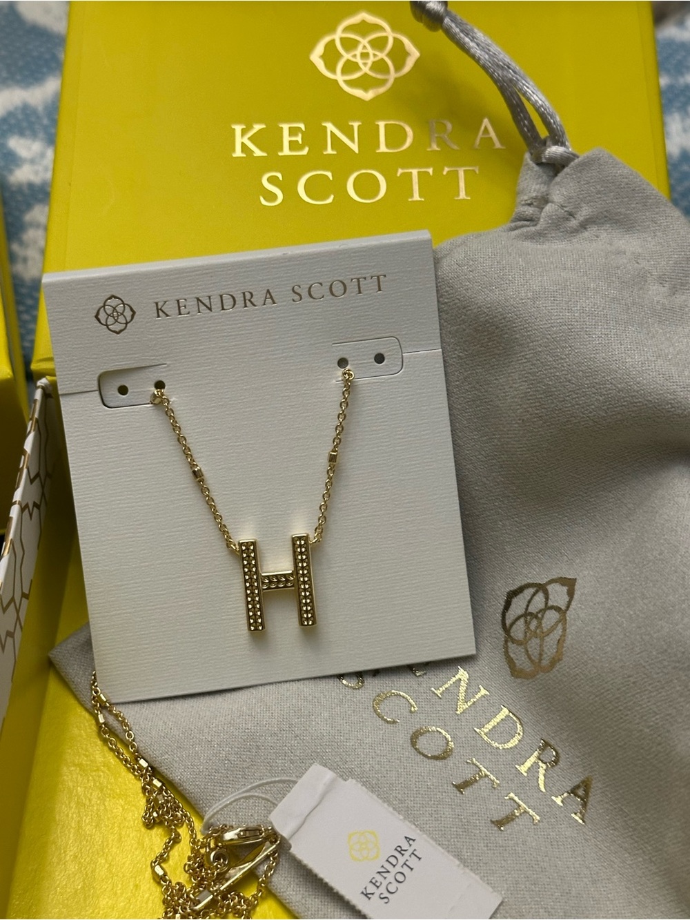 Kendra Scott Letter H Pendant Necklace in Gold NWT